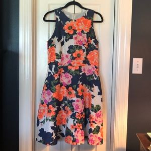 Floral 1950’s-Style Tea-length Dress